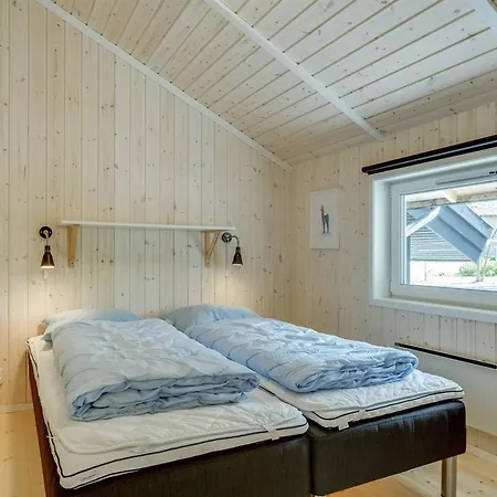 Ruut - 200m From The Sea By Interhome Feriehus Bøtø By